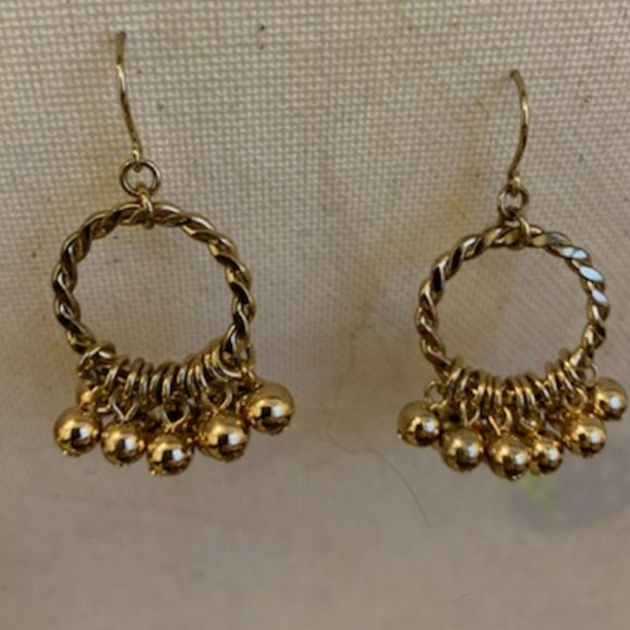 Small Circular drop earrings with Gold beads - Picture 4 of 6